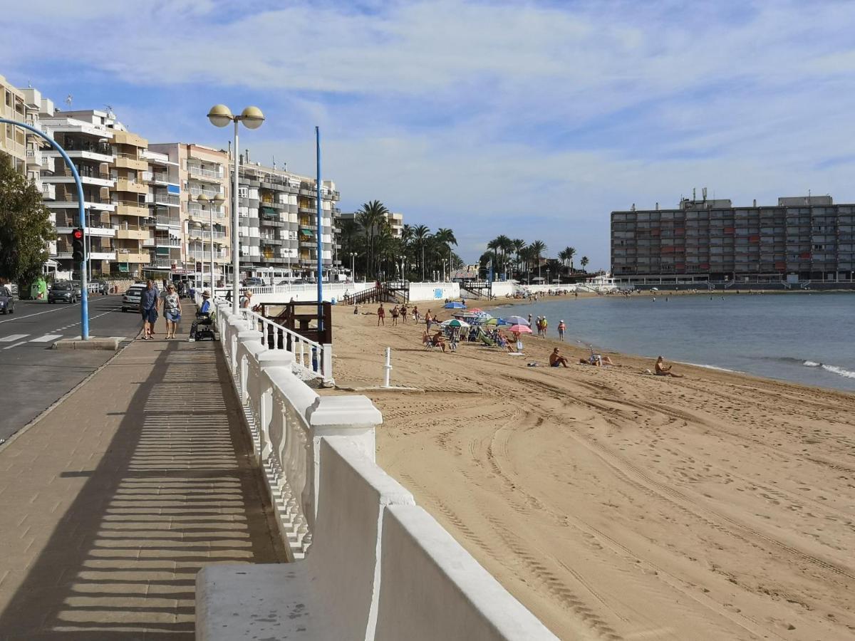Beachfront Modern And Spacious Torrevieja